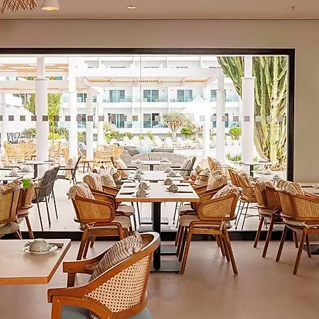 Radisson Blu Resort, Lanzarote Adults Only 4*